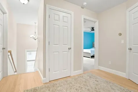 24 Whittier Boulevard Poughkeepsie NY 12603