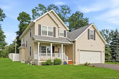 24 Whittier Boulevard Poughkeepsie NY 12603