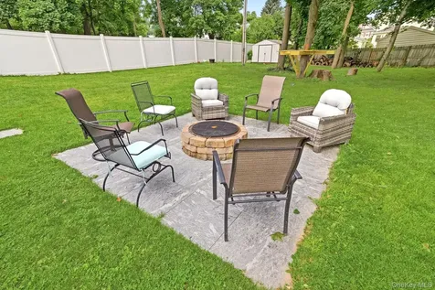 24 Whittier Boulevard Poughkeepsie NY 12603