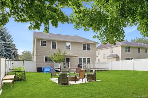 24 Whittier Boulevard Poughkeepsie NY 12603