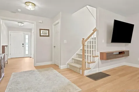 24 Whittier Boulevard Poughkeepsie NY 12603