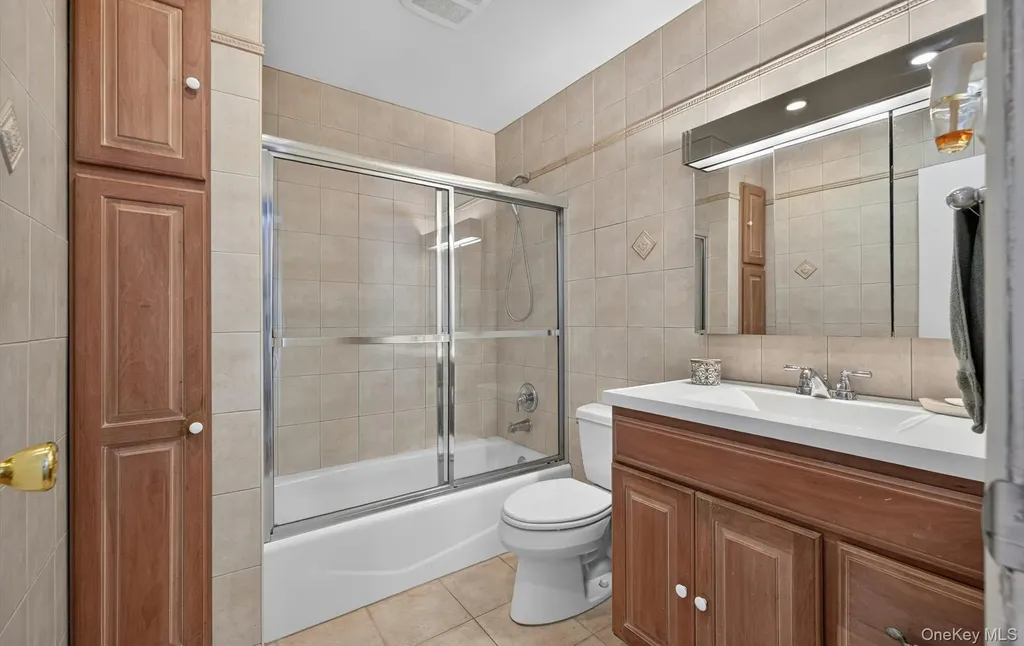 83 Whittier Avenue North Merrick NY 11566