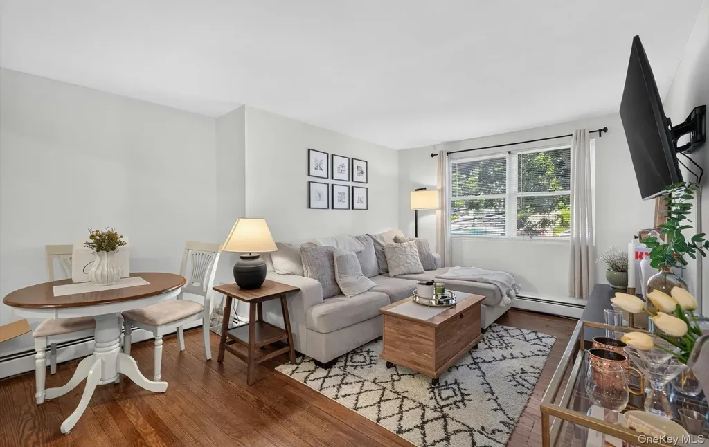 83 Whittier Avenue North Merrick NY 11566