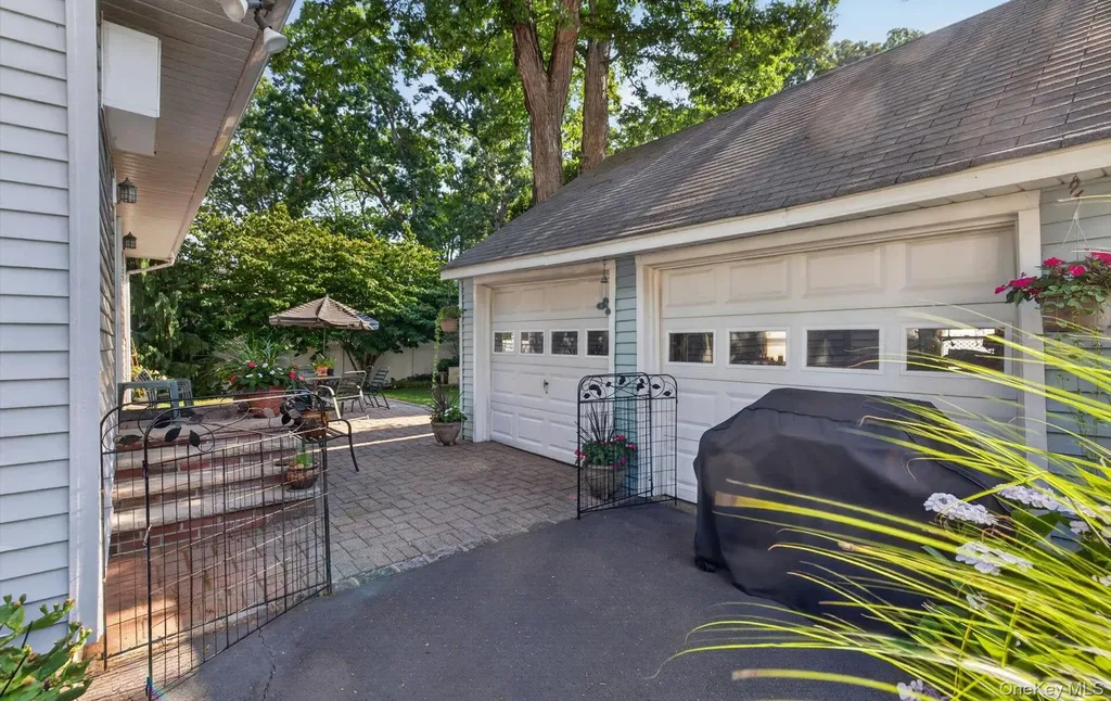 83 Whittier Avenue North Merrick NY 11566