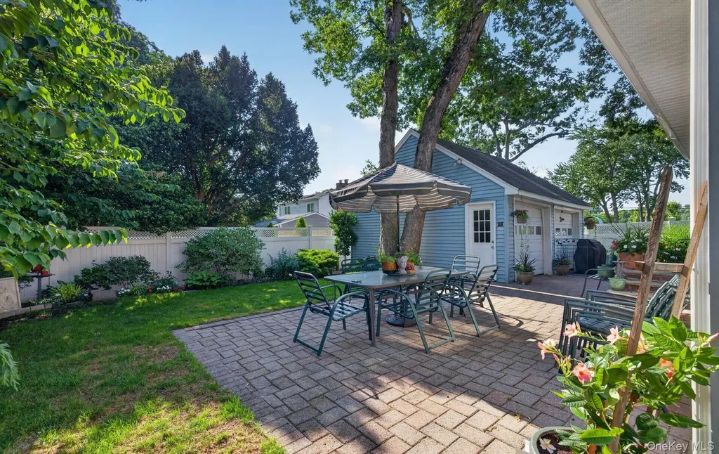 83 Whittier Avenue North Merrick NY 11566