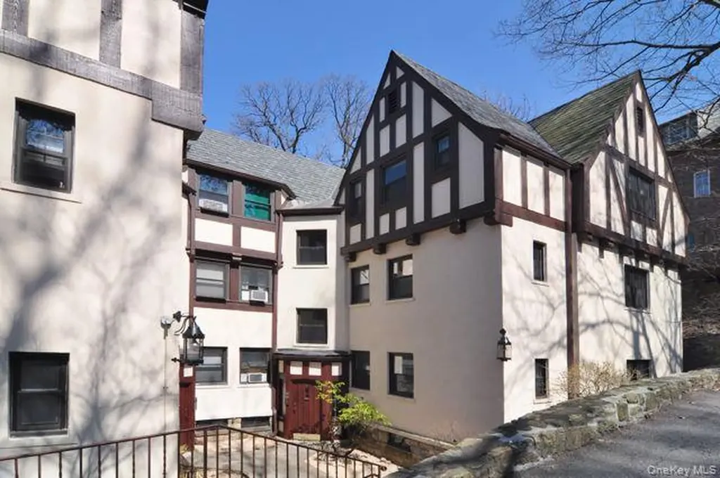 64 Kensington Road Bronxville NY 10708