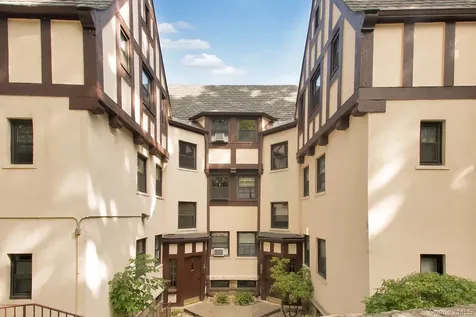 64 Kensington Road Bronxville NY 10708