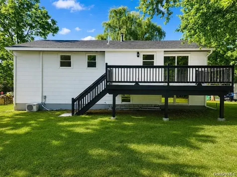 8 Mockingbird Lane Poughkeepsie NY 12601