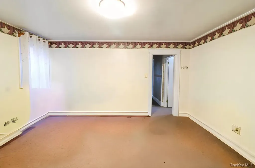 1643 Lurting Avenue NW Bronx NY 10461