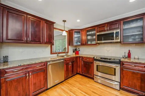 65 Colonial Drive Farmingdale NY 11735