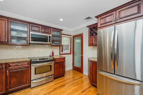 65 Colonial Drive Farmingdale NY 11735