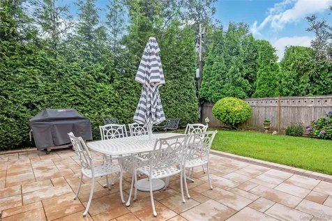 65 Colonial Drive Farmingdale NY 11735