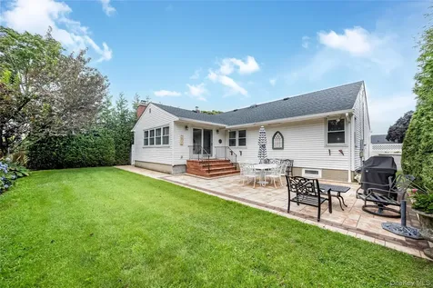 65 Colonial Drive Farmingdale NY 11735