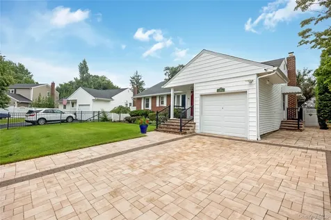 65 Colonial Drive Farmingdale NY 11735