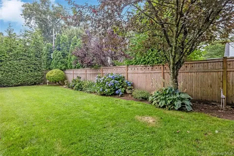 65 Colonial Drive Farmingdale NY 11735