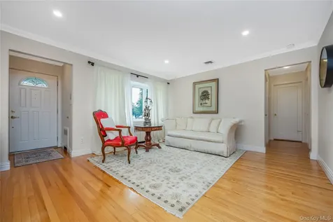65 Colonial Drive Farmingdale NY 11735