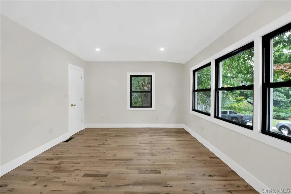 81 Ridge Road Yonkers NY 10705