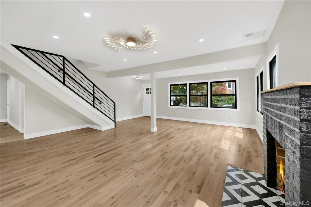 81 Ridge Road Yonkers NY 10705