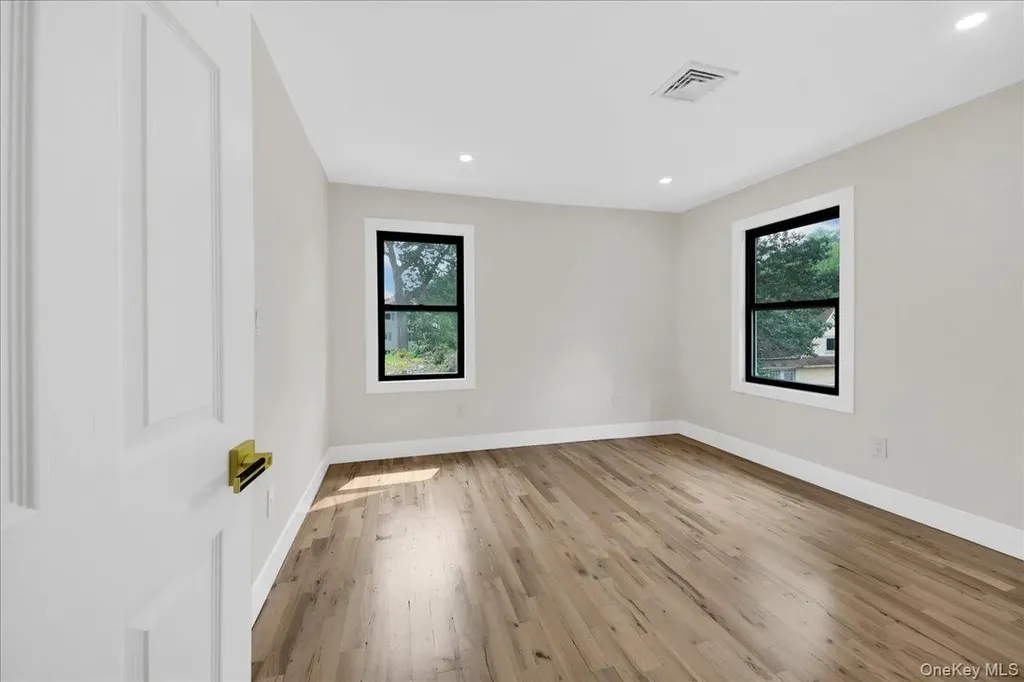 81 Ridge Road Yonkers NY 10705