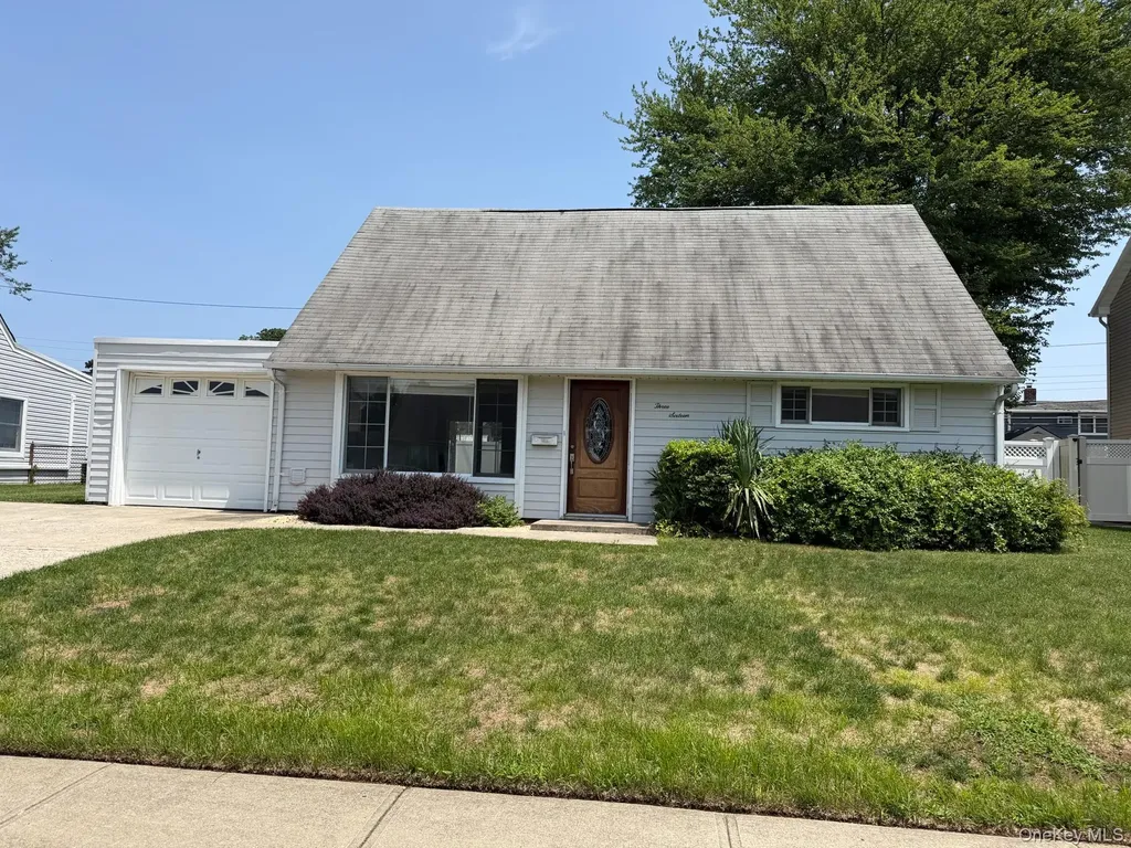 316 Fern Place Bethpage NY 11714