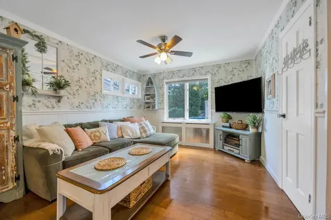 263 Charles Avenue Massapequa Park NY 11762