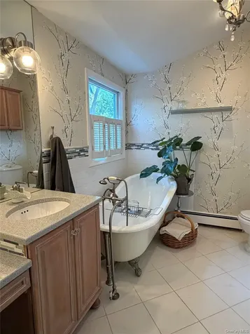 263 Charles Avenue Massapequa Park NY 11762