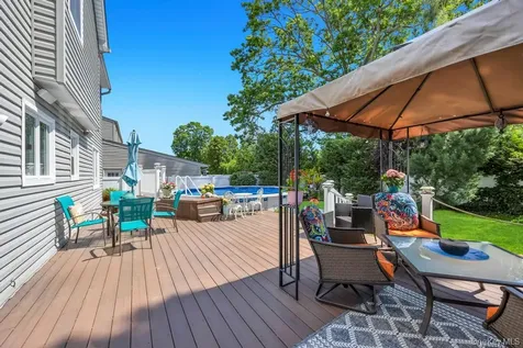 263 Charles Avenue Massapequa Park NY 11762
