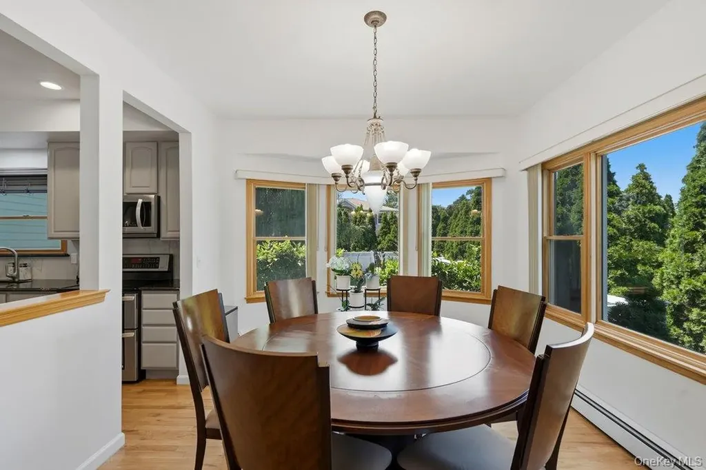 2066 Washington Avenue Seaford NY 11783