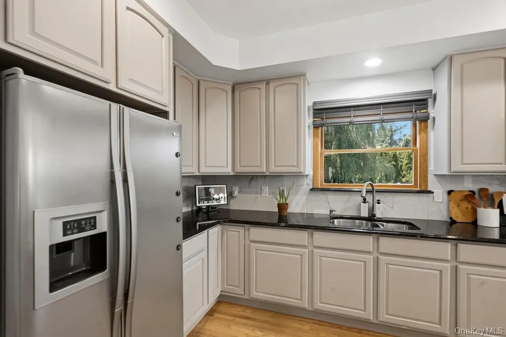 2066 Washington Avenue Seaford NY 11783