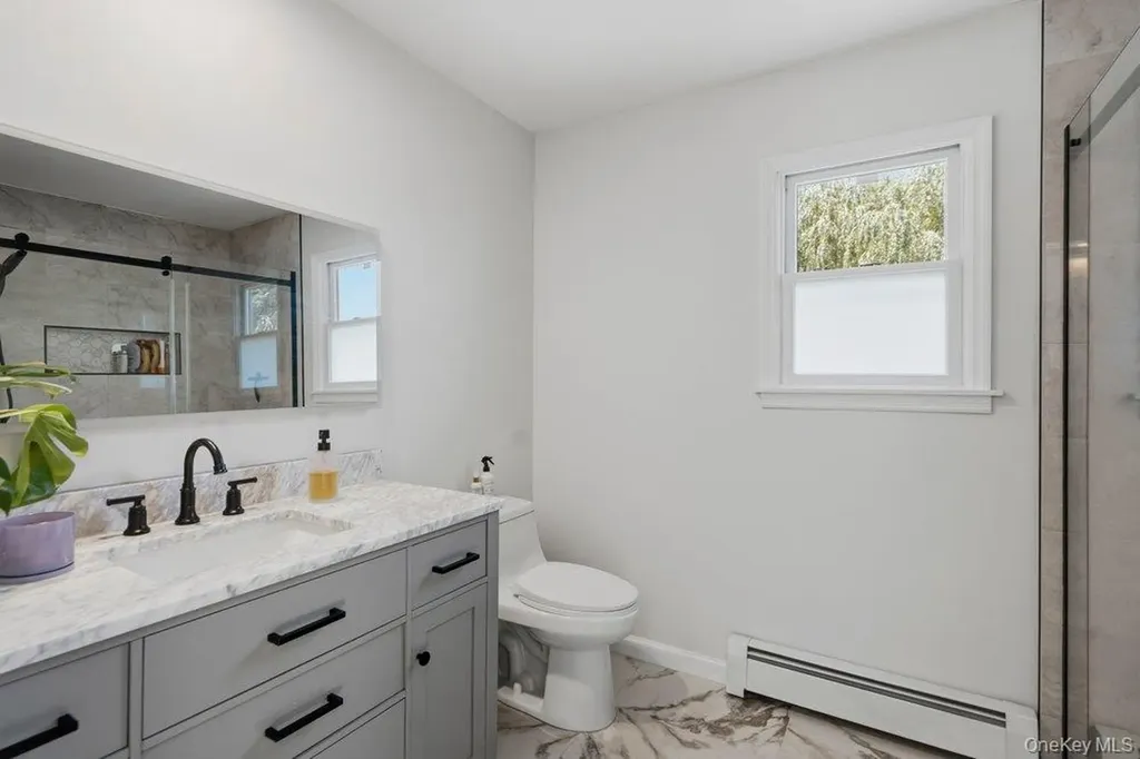 2066 Washington Avenue Seaford NY 11783
