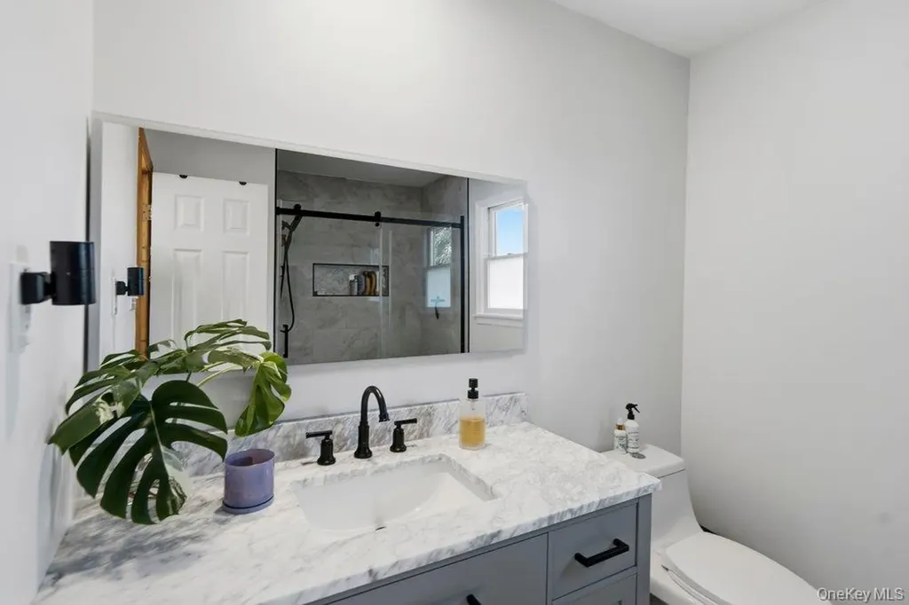 2066 Washington Avenue Seaford NY 11783
