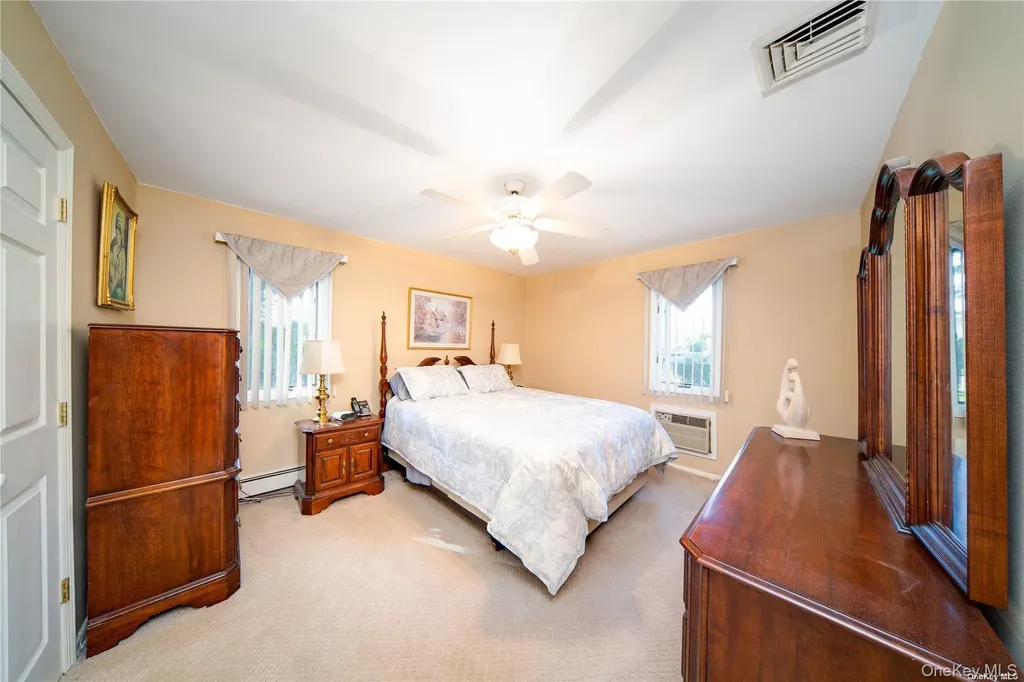14 Beech Court Malverne NY 11565