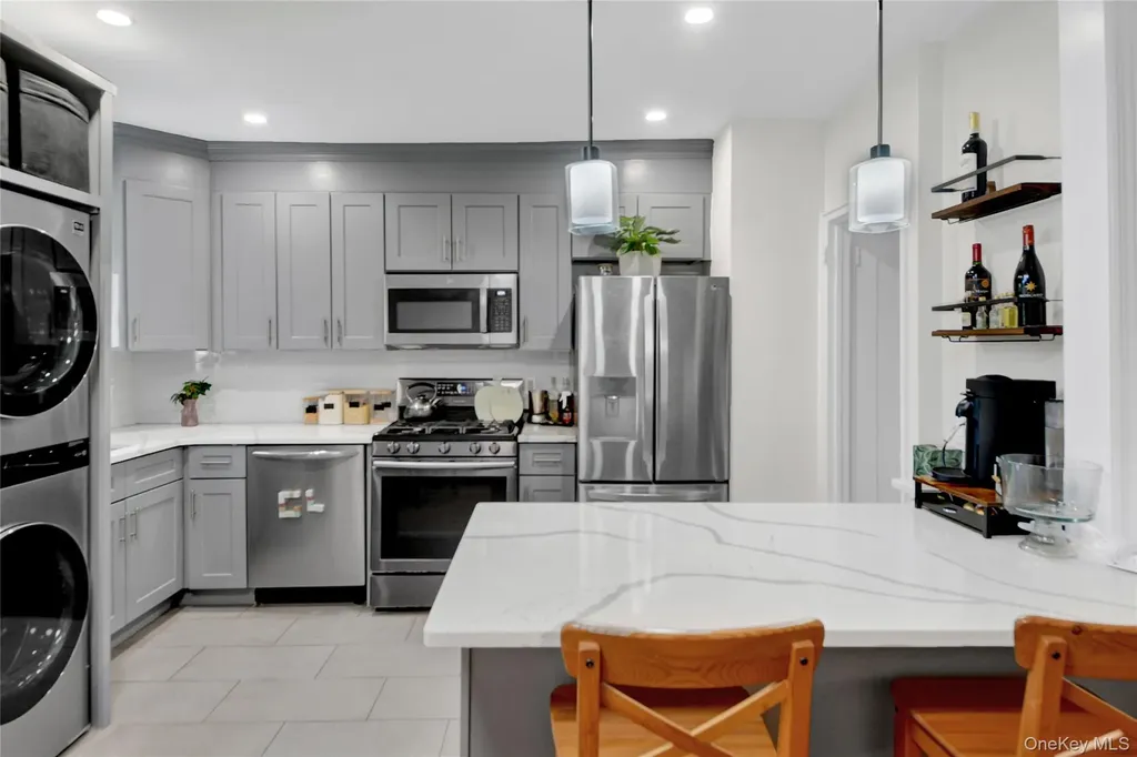 1808 Hering Avenue Bronx NY 10461