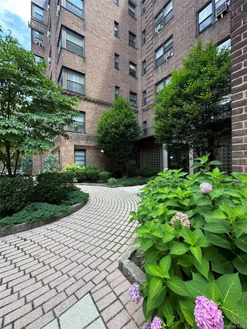 101 Ellwood Avenue Mount Vernon NY 10552