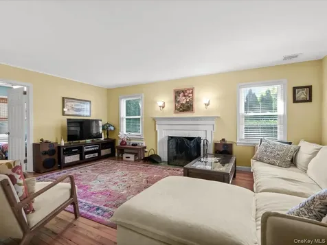 36 Francis Terrace Glen Cove NY 11542