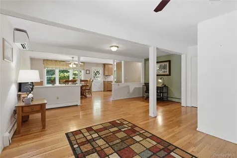 23 Leggett Road Chatham NY 12075