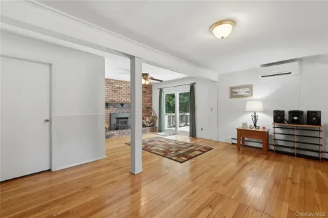 23 Leggett Road Chatham NY 12075