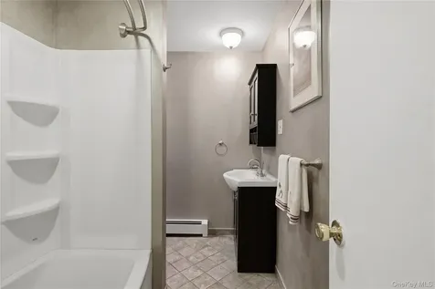 23 Leggett Road Chatham NY 12075