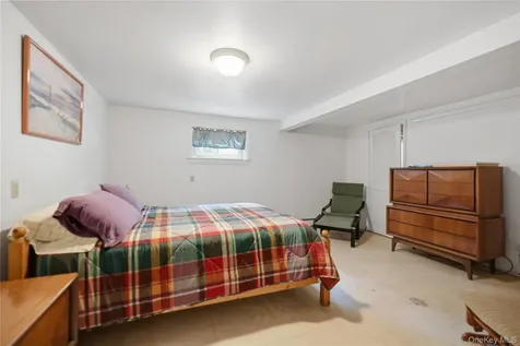 23 Leggett Road Chatham NY 12075