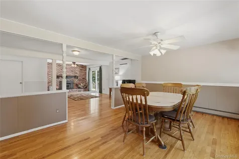 23 Leggett Road Chatham NY 12075