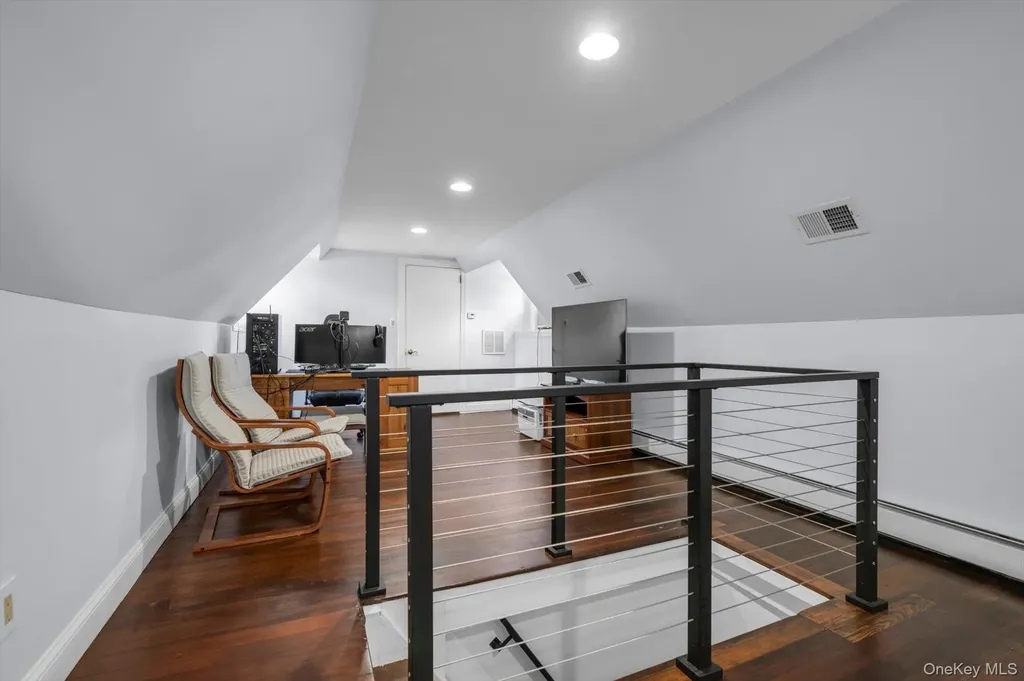15 Parkwold Drive W Valley Stream NY 11580