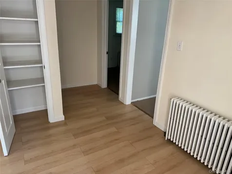 25 Robinson Avenue Glen Cove NY 11542