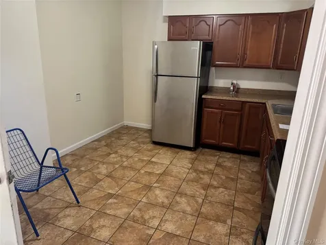 25 Robinson Avenue Glen Cove NY 11542