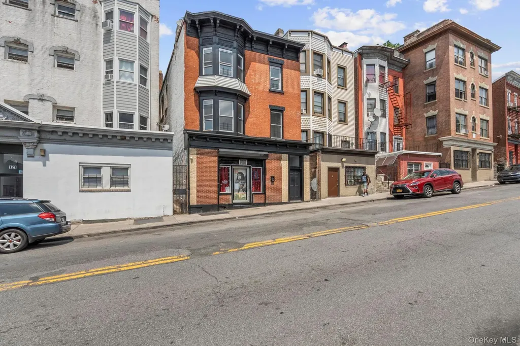 123 Elm Street Yonkers NY 10701