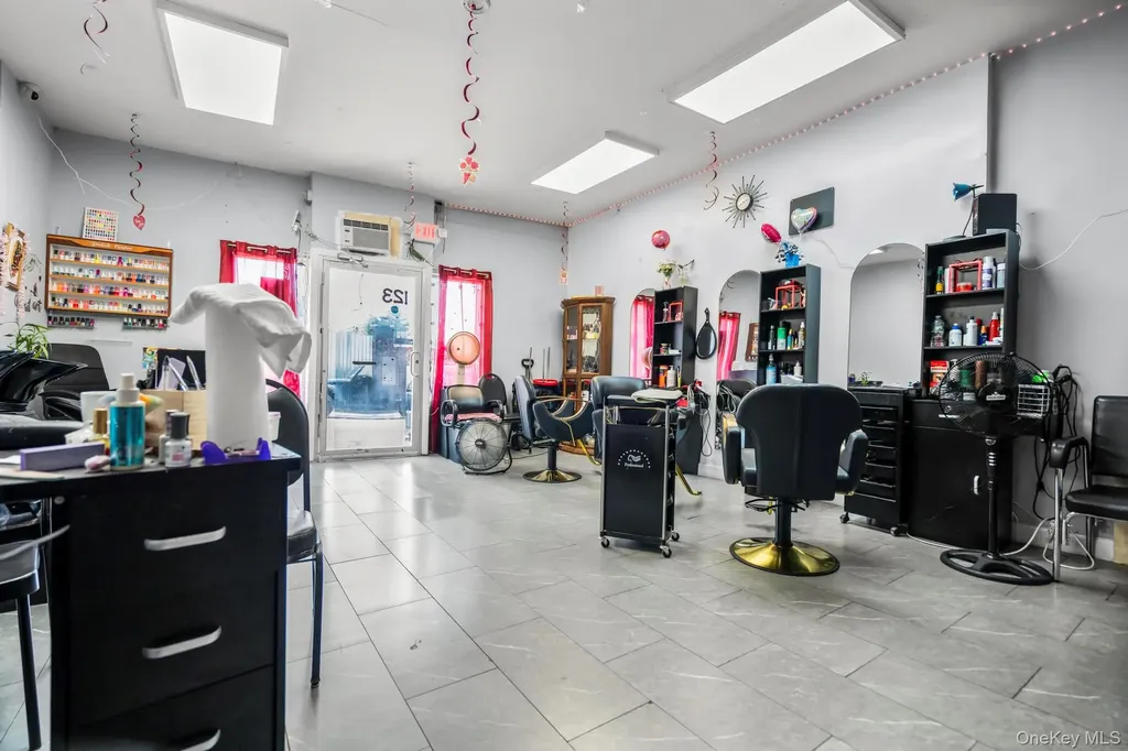 123 Elm Street Yonkers NY 10701