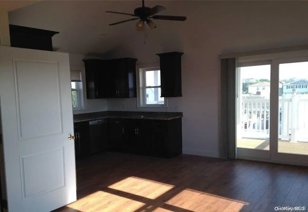 469 E Hudson Street Long Beach NY 11561