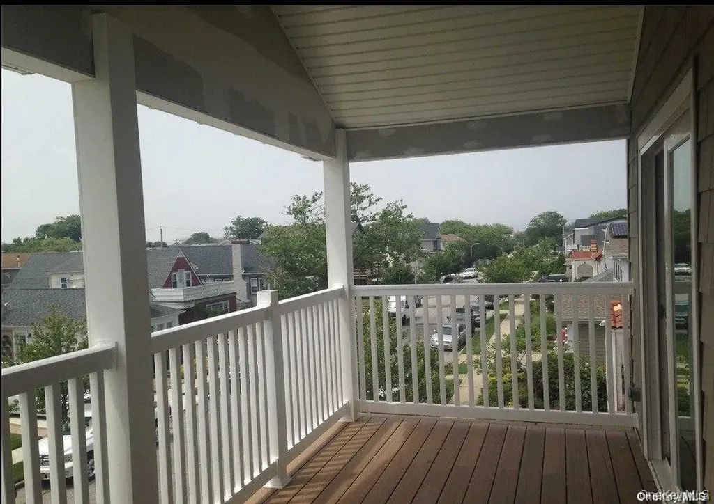 469 E Hudson Street Long Beach NY 11561