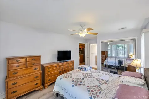 35 Jerold Street Plainview NY 11803
