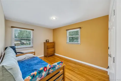 35 Jerold Street Plainview NY 11803
