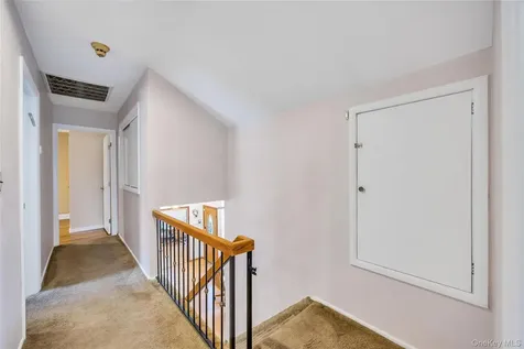 35 Jerold Street Plainview NY 11803